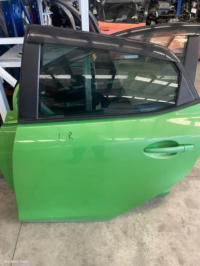 Left Rear Door/Sliding