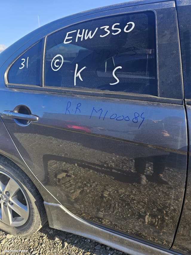 RIGHT_REAR_DOOR_SLIDING