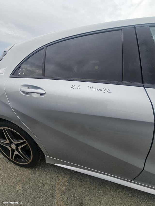 RIGHT_REAR_DOOR_SLIDING