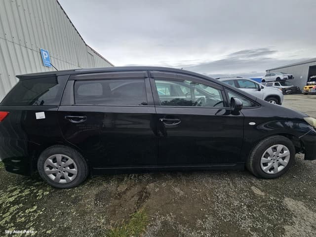 Right Front 1/4 Door Glass