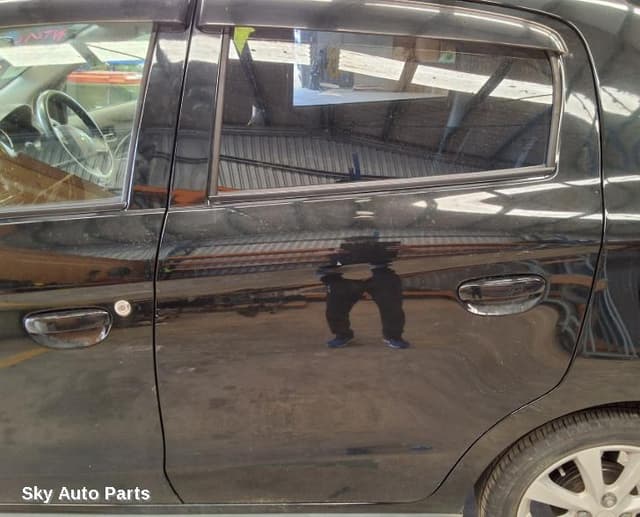 Left Rear Door/Sliding