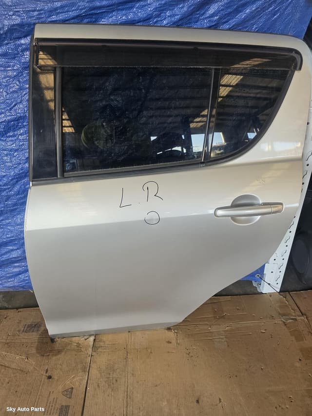 Left Rear Door/Sliding