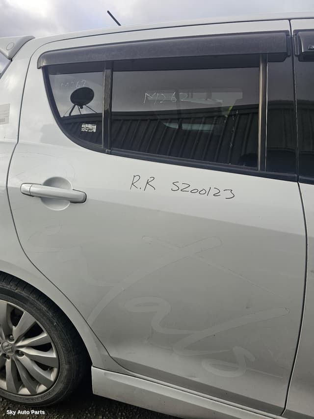 RIGHT_REAR_DOOR_SLIDING
