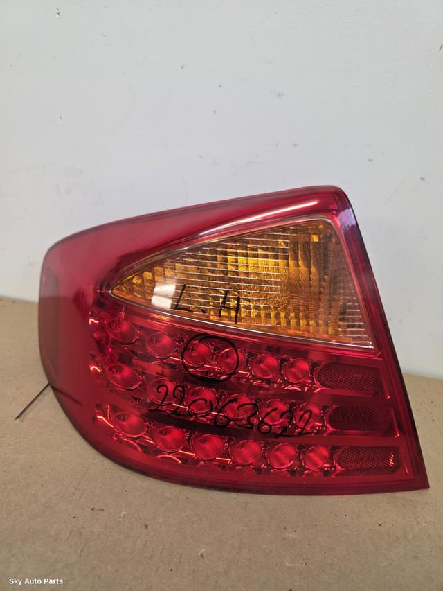 Left Taillight