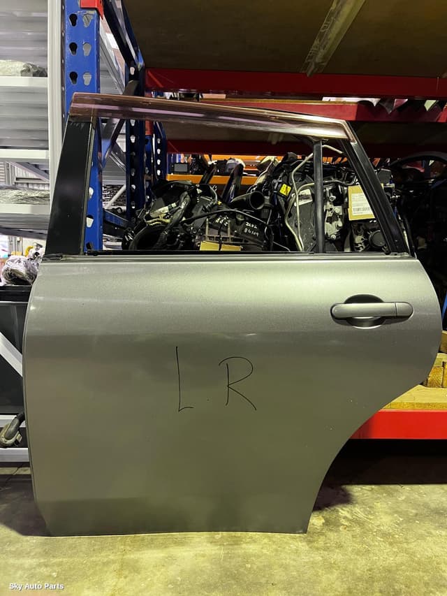 Left Rear Door/Sliding