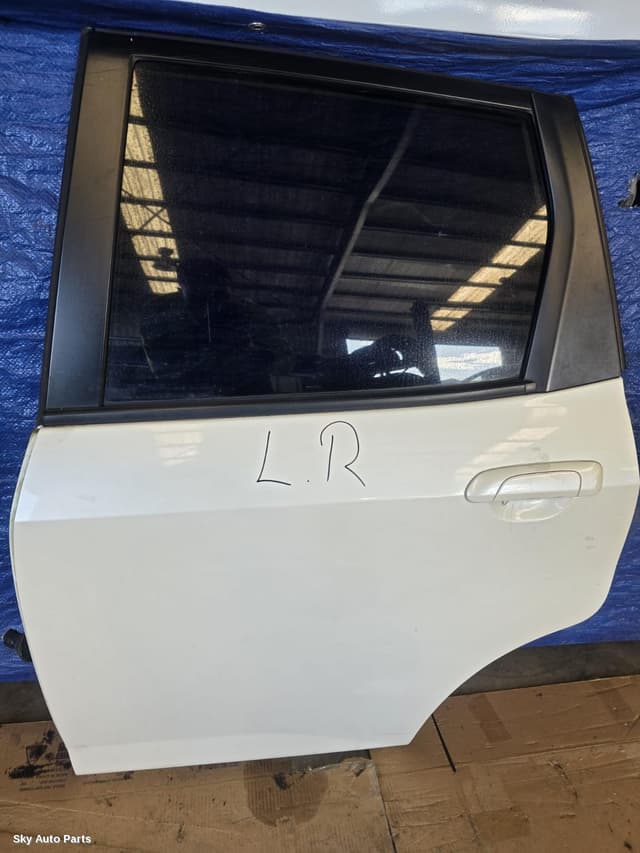 Left Rear Door/Sliding
