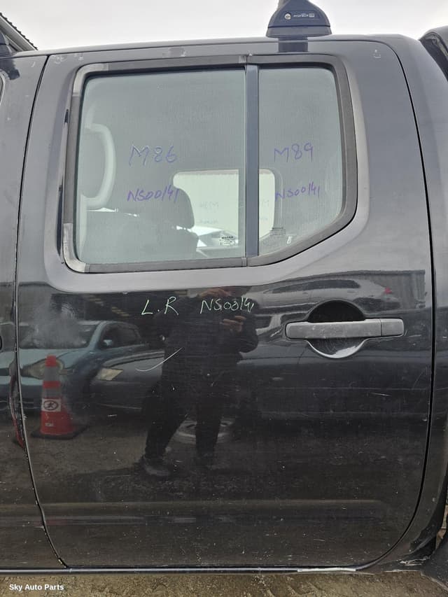 Left Rear Door/Sliding