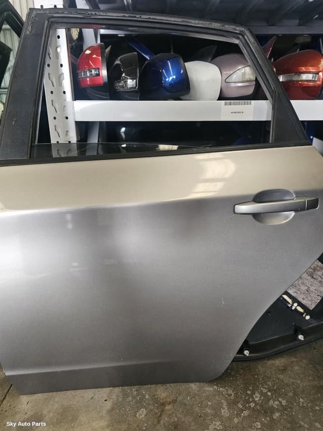 Left Rear Door/Sliding