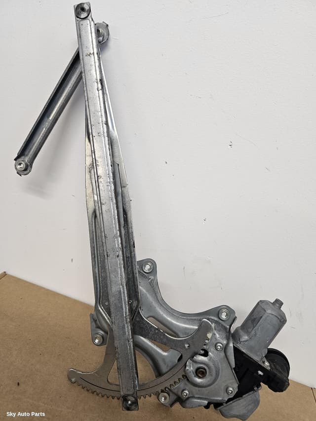 Right Front Window Reg/Motor