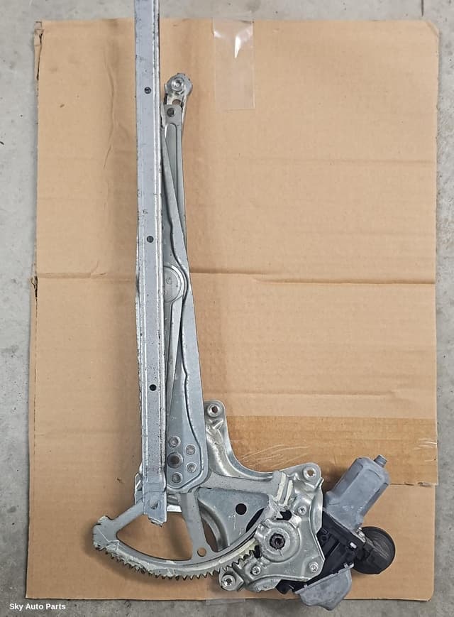 Right Front Window Reg/Motor