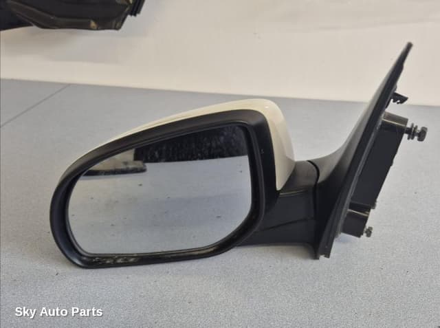 Left Door Mirror