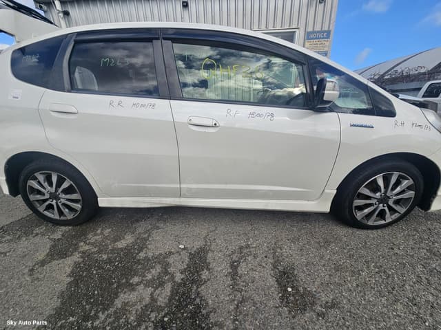 RIGHT_REAR_DOOR_SLIDING
