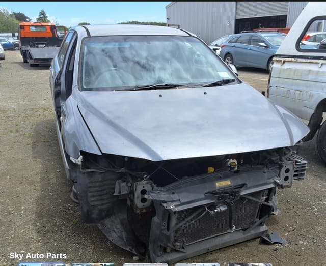 Right Rear 1/4 Door Glass