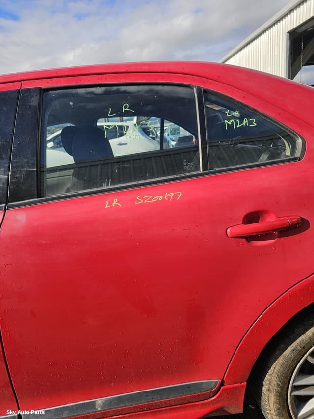 Left Rear Door/Sliding