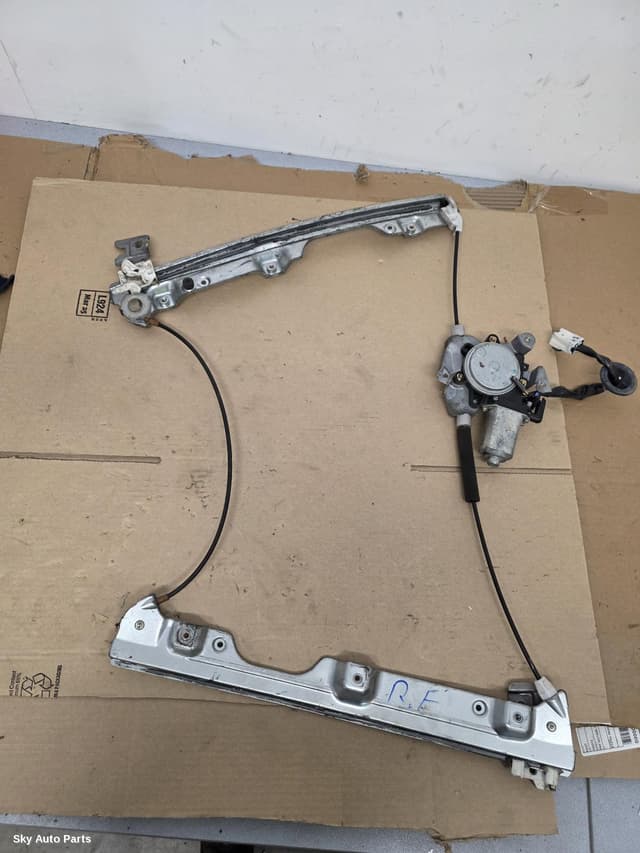 Right Front Window Reg/Motor