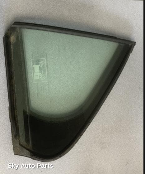 Left Rear 1/4 Door Glass