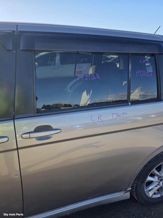 Left Rear Door/Sliding