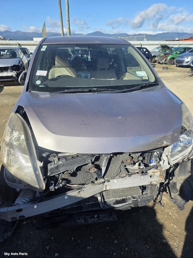 Right Rear 1/4 Door Glass
