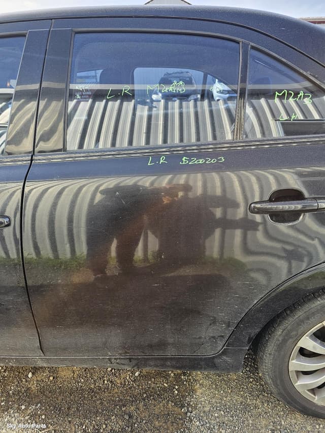 Left Rear Door/Sliding