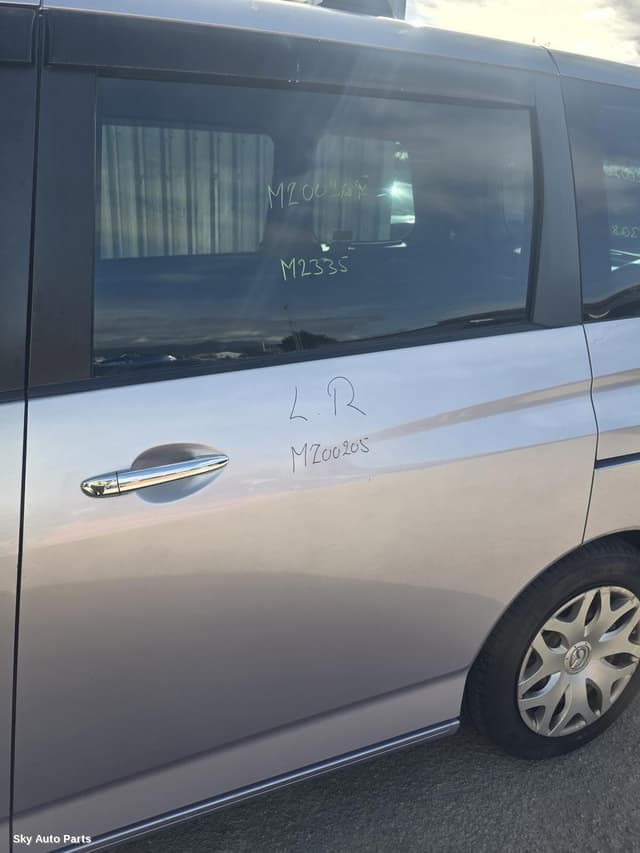 Left Rear Door/Sliding