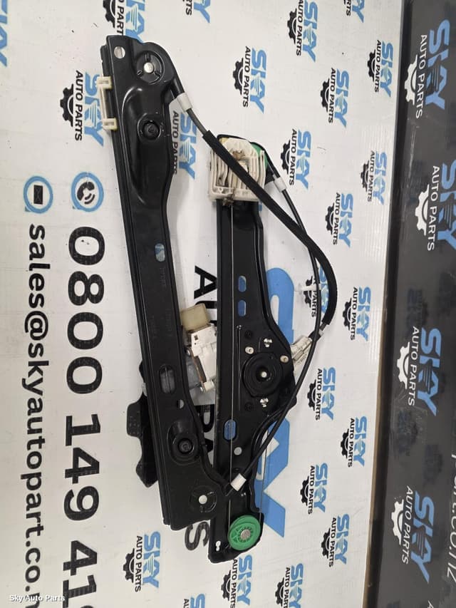 Left Front Window Reg/Motor