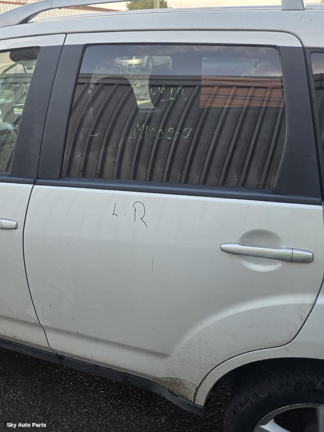 Left Rear Door/Sliding