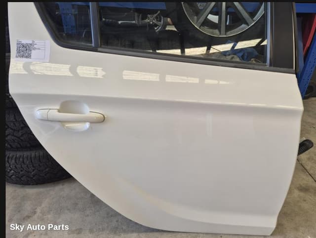 RIGHT_REAR_DOOR_SLIDING