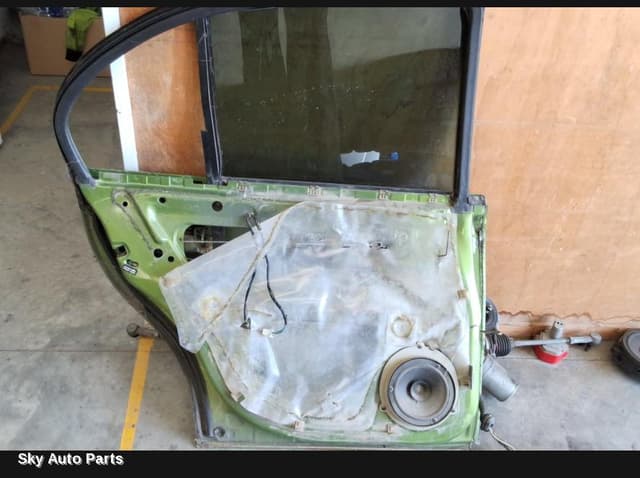 Left Rear Door/Sliding
