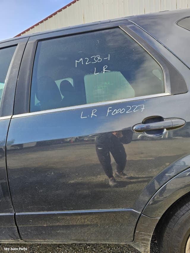 Left Rear Door/Sliding