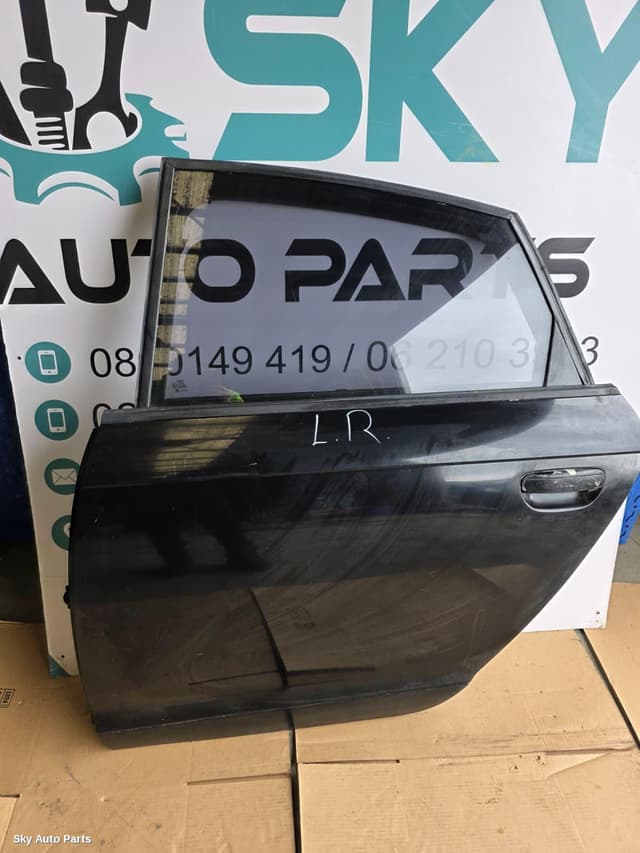 Left Rear Door/Sliding