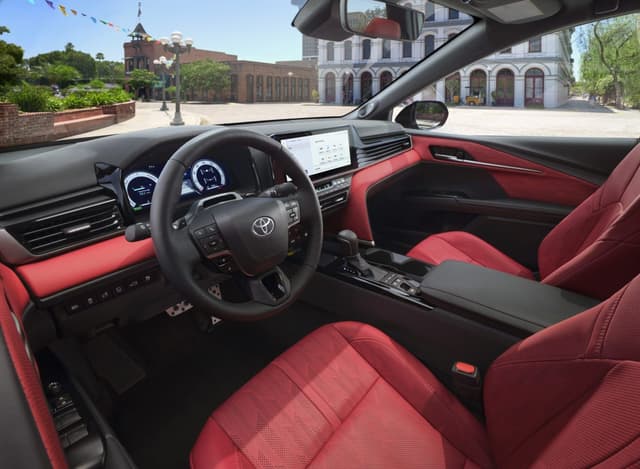 TOYOTA Toyota Camry Hybrid IC-TOYTOY2025MEC